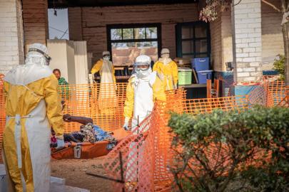 Kongo'dan Fransa'ya Dönen Doktorda Ebola Virüsü Tespit Edildi