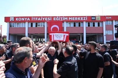 Konya'da Fabrika Yangını: İtfaiye Eri Mehmet Tekeli Şehit Oldu