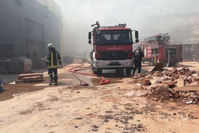Kütahya'da çömlek üretim fabrikasında yangın