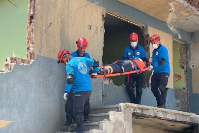 Kütahya'da deprem senaryolu tatbikat yapıldı