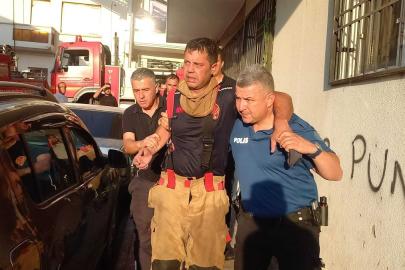 Manisa'da çıkan yangında 3 itfaiye eri yaralandı, 4 kedi öldü