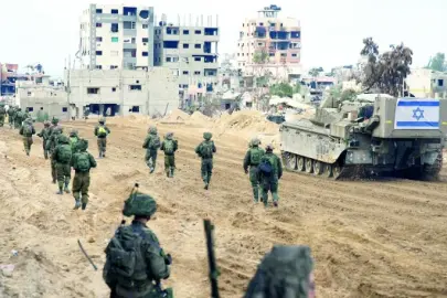 Mezarlığı askeri üs yaptı