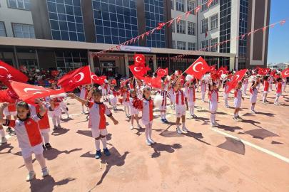 Minik öğrencilerden Milli Takım'a destek klibi