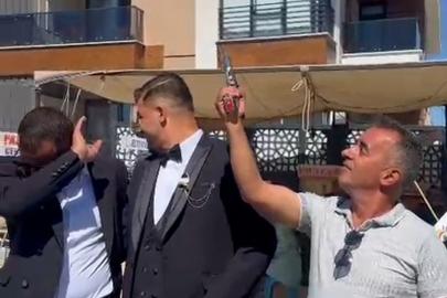 Muhtar, düğünde havaya ateş açmak isterken davetliyi yaraladı