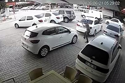 Oto galeriye silahlı saldırı kamerada; çok sayıda araca kurşun isabet etti