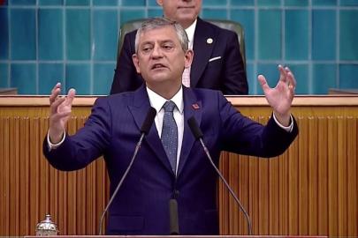 Özgür Özel, salonda "Hain Kemal" sloganı atanları böyle susturdu