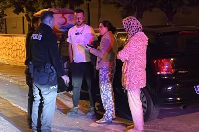 Park halindeki iki otomobile çarpıp, kaçan alkollü sürücü aracında uyurken yakalandı