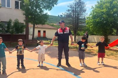 Sakarya'da jandarma ekiplerinden minik öğrencilere çevre bilinci eğitimi