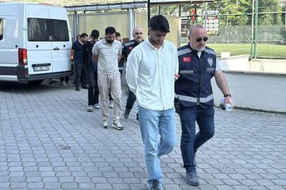 Samsun Büyükşehir Belediye Başkanı Doğan'ın adını kullanarak dolandırıcılık yapan 6 zanlı adliyede