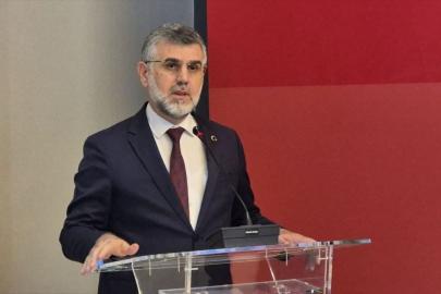 Sanatçı Ubey Talha Akkaya'nın "Yol" sergisi Beyoğlu'nda açıldı