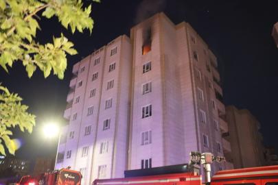 Şanlıurfa'da apartmanın 8. katında çıkan yangın söndürüldü