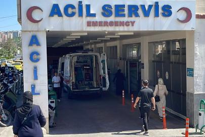 Şanlıurfa'da çekici, arkadan otomobile çarptı; 1 ölü, 2 yaralı