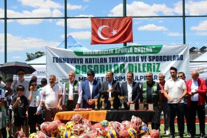 Şanlıurfa'da "Bağımsızlık Sporla Başlar" Futbol Turnuvası tamamlandı