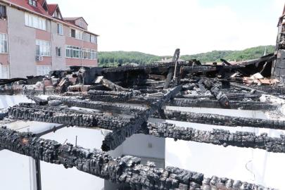 Sarıyer'deki yangında 22 daire mağdur oldu: ‘Gidecek yerimiz yok, yardım bekliyoruz’