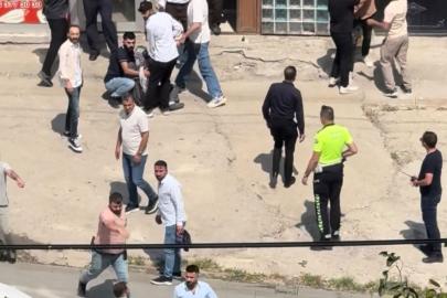 Şemdinli'de 2 kişinin yaralandığı silahlı- sopalı kavga kamerada