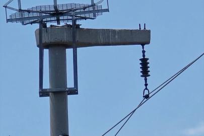Şırnak'ta leyleklerin akıma kapılmaması için direklere 13 özel platform kuruldu
