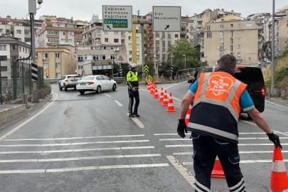 Şişli Bomonti Tünel çıkışında kamyonet devrildi; yol trafiğe kapandı