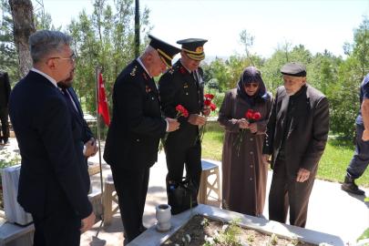 Sivas'ta Jandarma'nın 187. Yılında Şehitlik Ziyareti