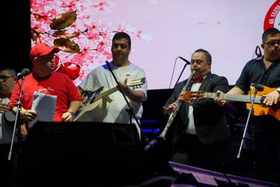 Tekirdağ'da düzenlenen uluslararası festivalde Down sendromlu çocuklar sahne aldı
