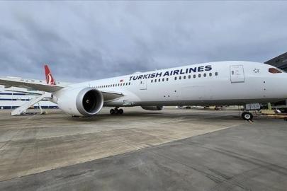 THY uçağında korku dolu anlar: Antalya'da radar direğine çarptı