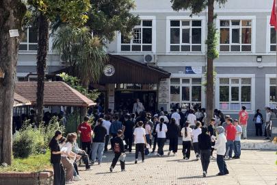Trabzon ve çevre illerde LGS kapsamındaki merkezi sınava 24 bin 875 öğrenci katıldı