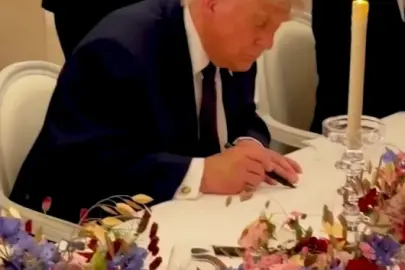 Trump ABD ile İran arasındaki mutabakat zaptını imzaladı