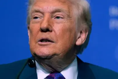 Trump, ABD'nin İran'a karşı 2 hafta içinde 'tam bir zafer' ilan edeceğini düşünüyor