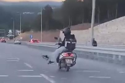 Ümraniye'de motokuryenin tehlikeli yolculuğu kamerada