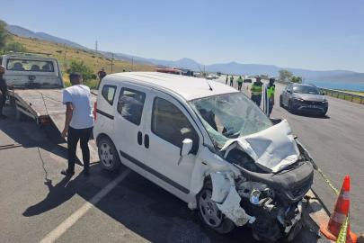Van'da Sivil Aracın Askeri Araça Çarptığı Kazada 1 Asker Şehit Oldu