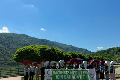 Yeşilay Ayvacık'ta bağımlılıkla mücadele kapsamında bilgilendirme yaptı