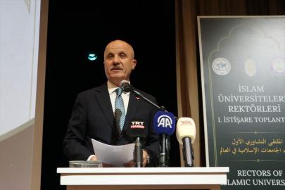 YÖK Başkanı: Filistinli öğrencilere ortak burs programı