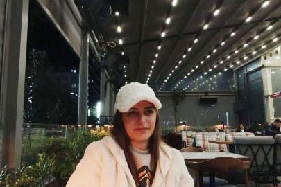 Yolun karşısına geçerken kamyonetin çarptığı kadın öldü