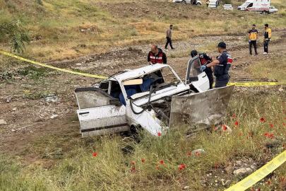 Yozgat'ta köprüden düşen otomobildeki 2 çocuk hayatını kaybetti, 3 kişi yaralandı