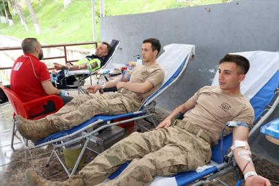 Zonguldak'ta jandarma personeli kan bağışında bulundu