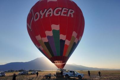 Ağrı Dağı eteklerinde sıcak hava balonuyla uçuş yapıldı