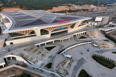 Albüm: Çin'in Xi'an Kentinde Yüksek Hızlı ve Çevre Dostu Doğu Tren İstasyonu Hizmete Girdi