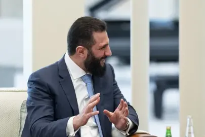 BAE ve Suriye arasında kritik görüşme: Bin Zayid ile Şara telefonda görüştü