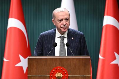 Cumhurbaşkanı Erdoğan'dan zirve öncesi iki önemli görüşme