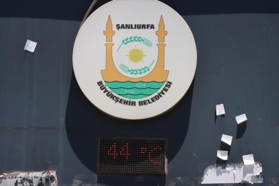 Gaziantep'te geri dönüşüm ve kutnu kumaşı temalı iki sergi açıldı