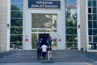 Kırşehir merkezli yasa dışı bahis operasyonunda 3 zanlı tutuklandı