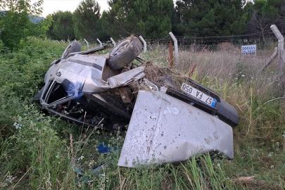Samsun'da şarampole devrilen otomobildeki 3 kişi yaralandı