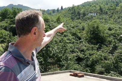 Trabzon'da ağaca çarpıp düşen İHA inceleniyor