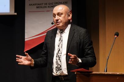 Akaryakıt sektörü temsilcileri Antalya'da bir araya geldi