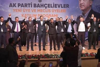 Bahçelievler'de CHP’li 3 meclis üyesi AK Parti'ye geçti