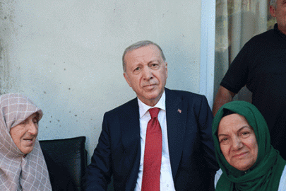 Cumhurbaşkanı Erdoğan, Rize'de komşularını ziyaret etti