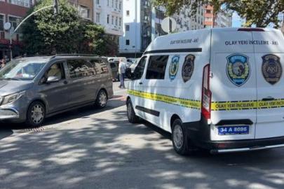 Fatih’te feci kaza! Karşıya geçmeye çalışan 20 yaşındaki gence iki araç çarptı: Hayatını kaybetti