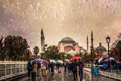 İstanbul’da üç gün şemsiyesiz çıkmayın!