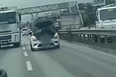 Trafikte şaşkına çeviren olay! Görenler gözlerine inanamadı